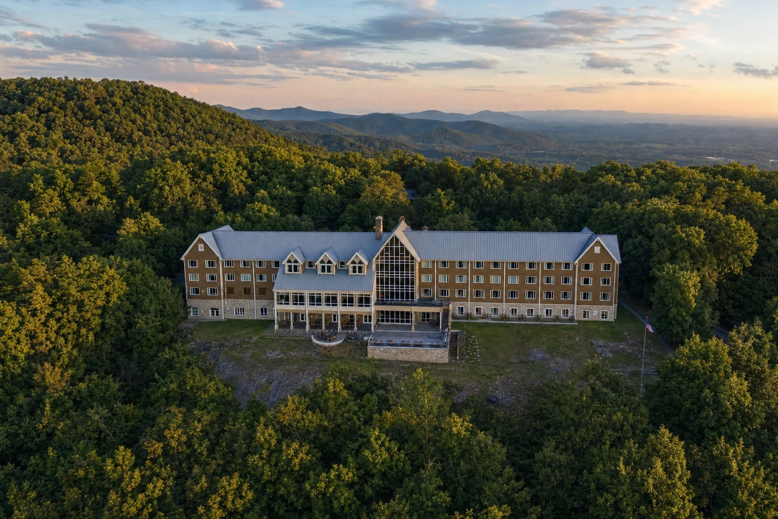 Amicalola Falls State Park Lodge