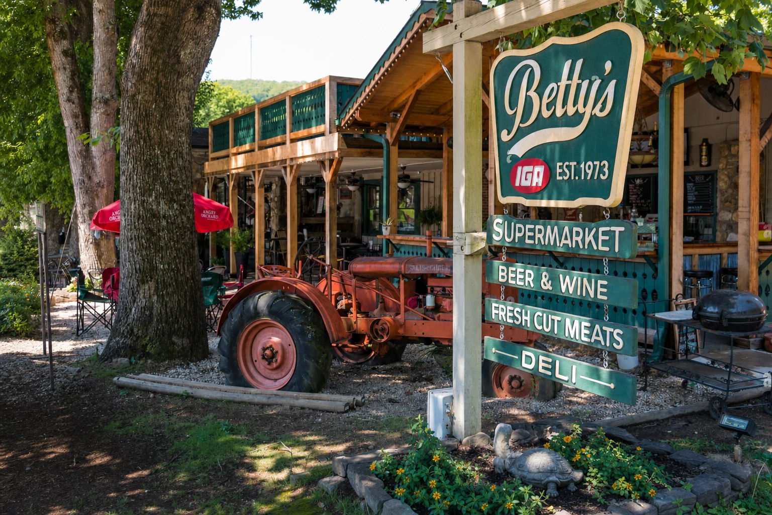 Betty's Country Store