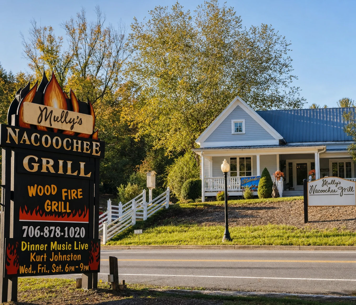 Mully's Nacoochee Grill