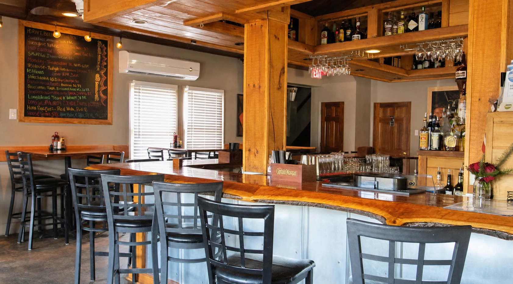 Bigg Daddy's Restaurant Bar Interior