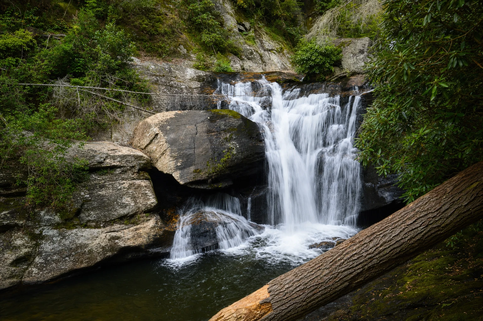 Dukes Creek Falls