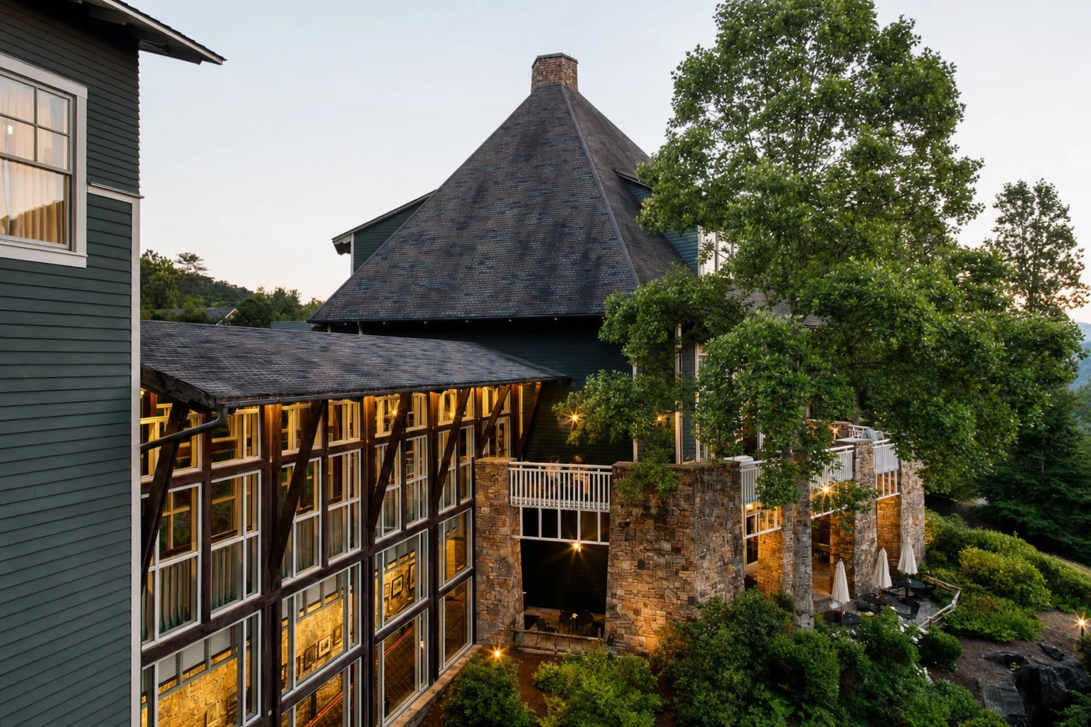 Brasstown Valley Resort Woodland Cottages