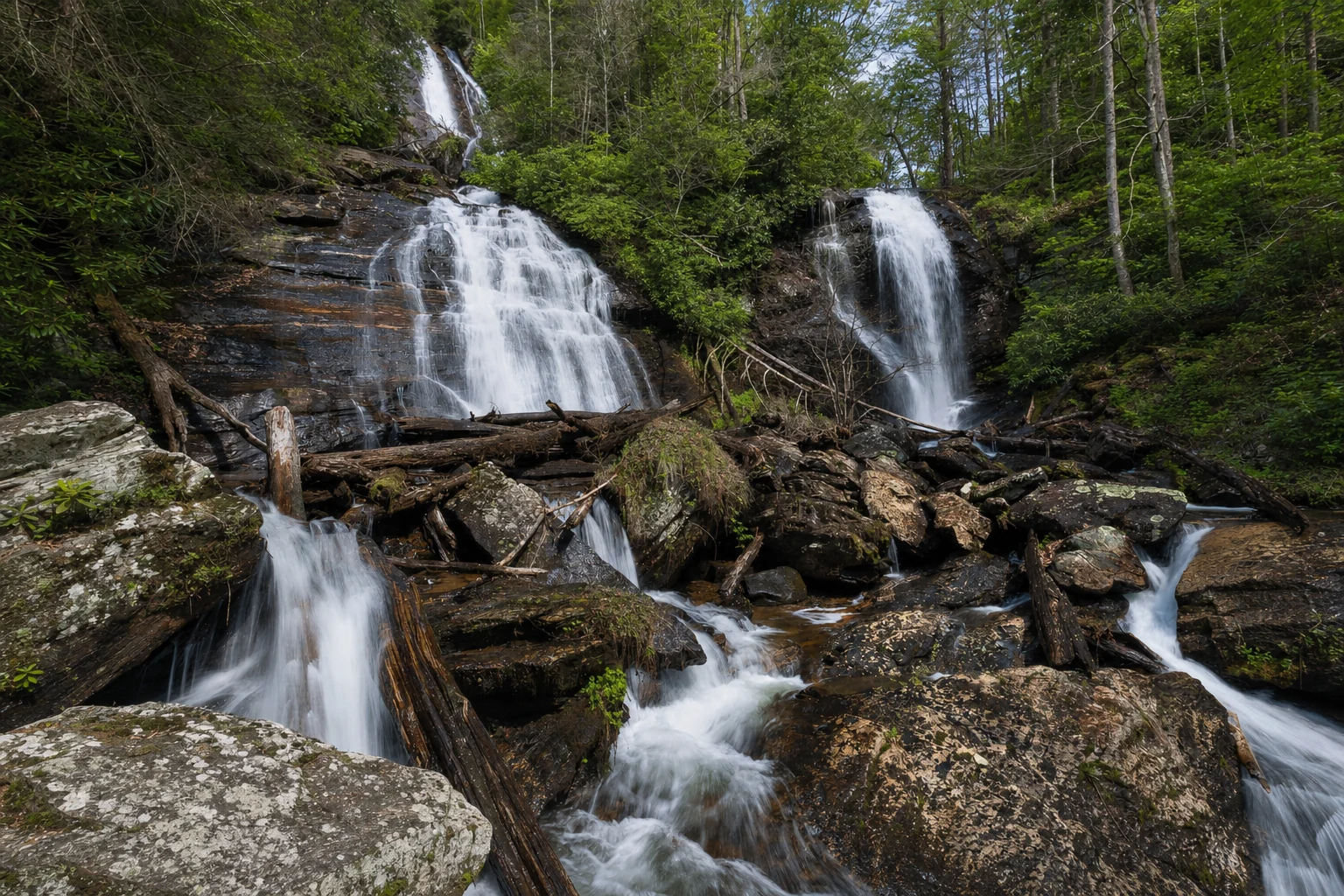 Anna Ruby Falls