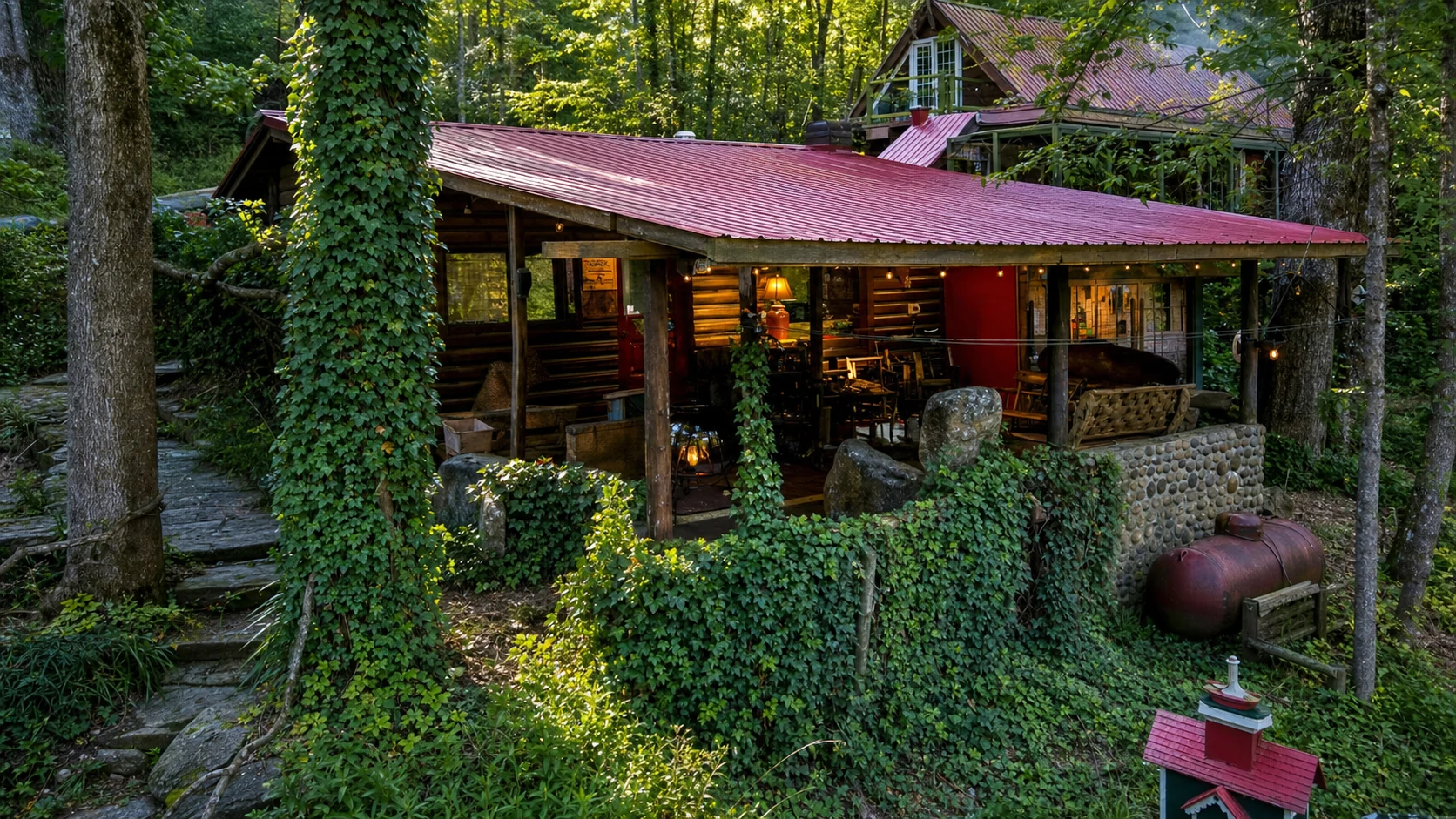 Bluecreek Cabins Bear Tracks