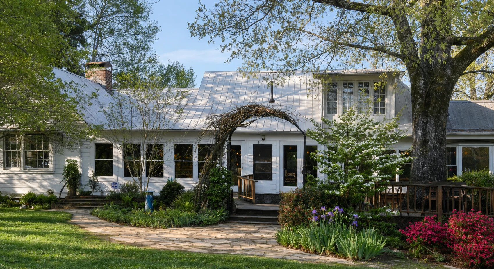 Bernie's Restaurant