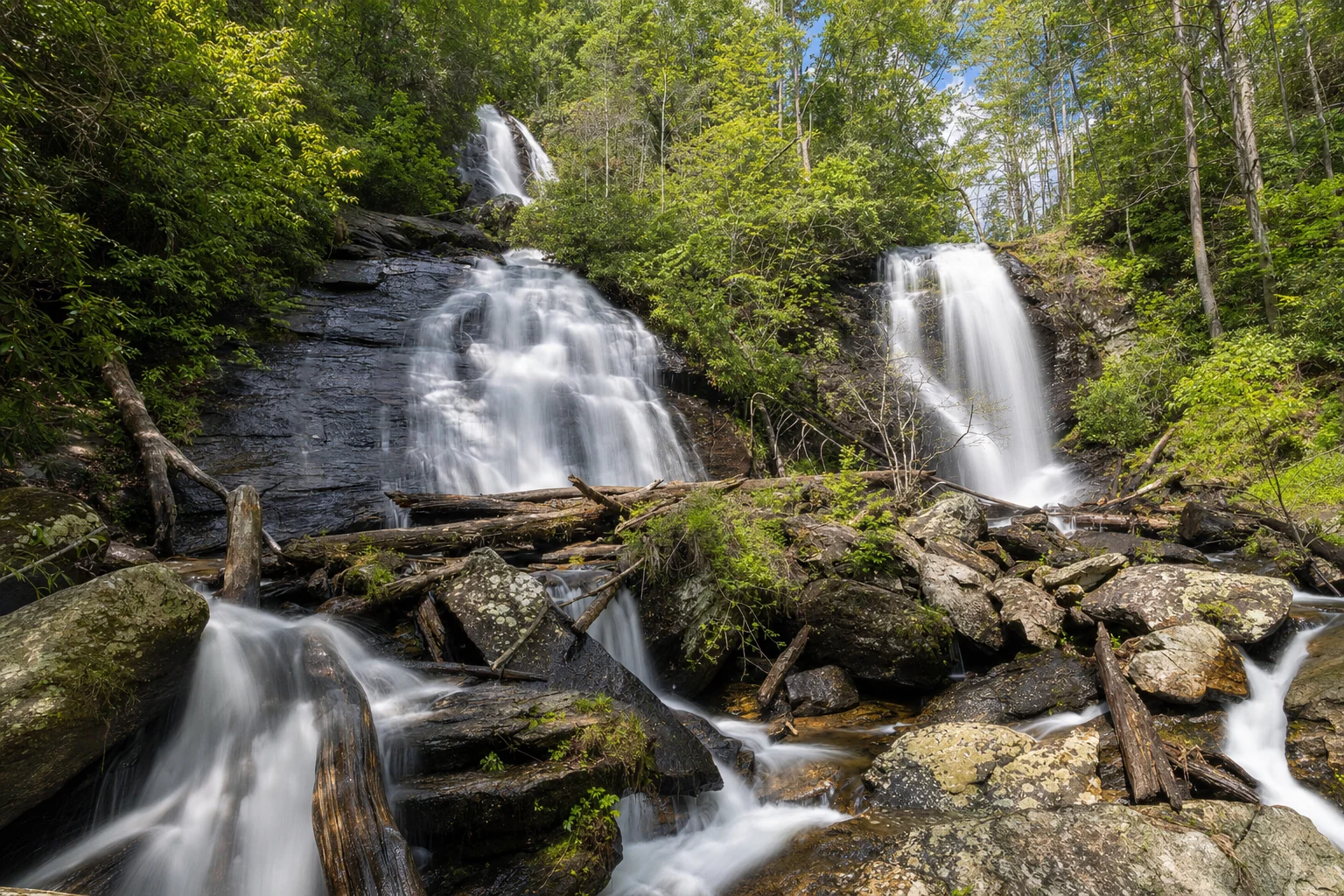 Anna Ruby Falls