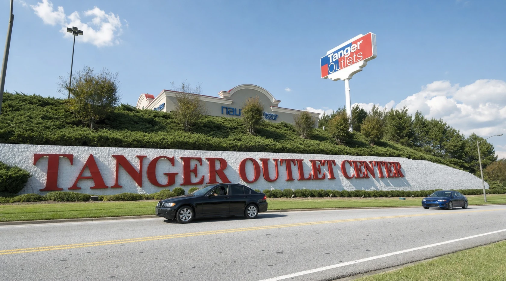 Tanger Outlets Commerce