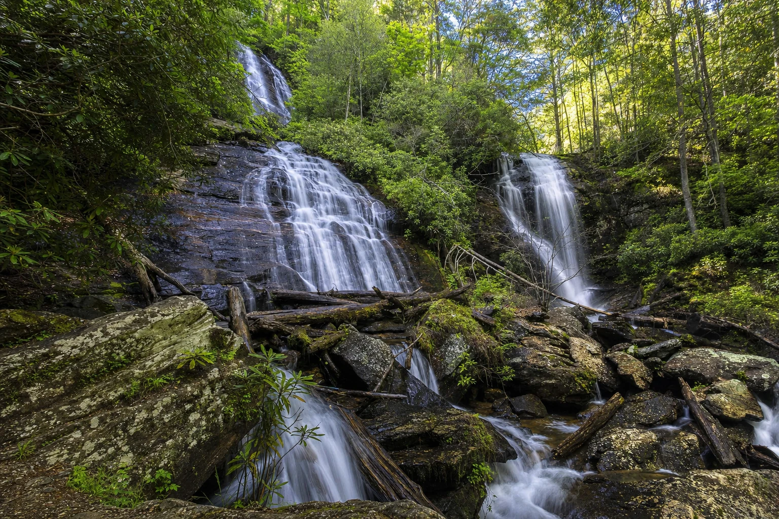 Anna Ruby Falls