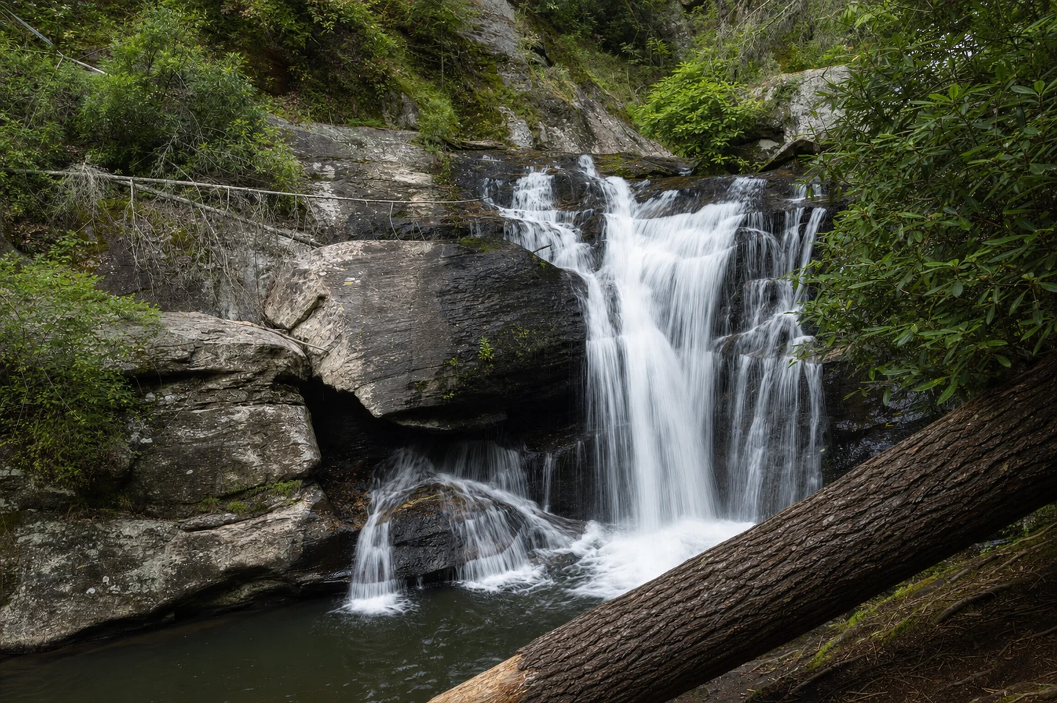 Dukes Creek Falls