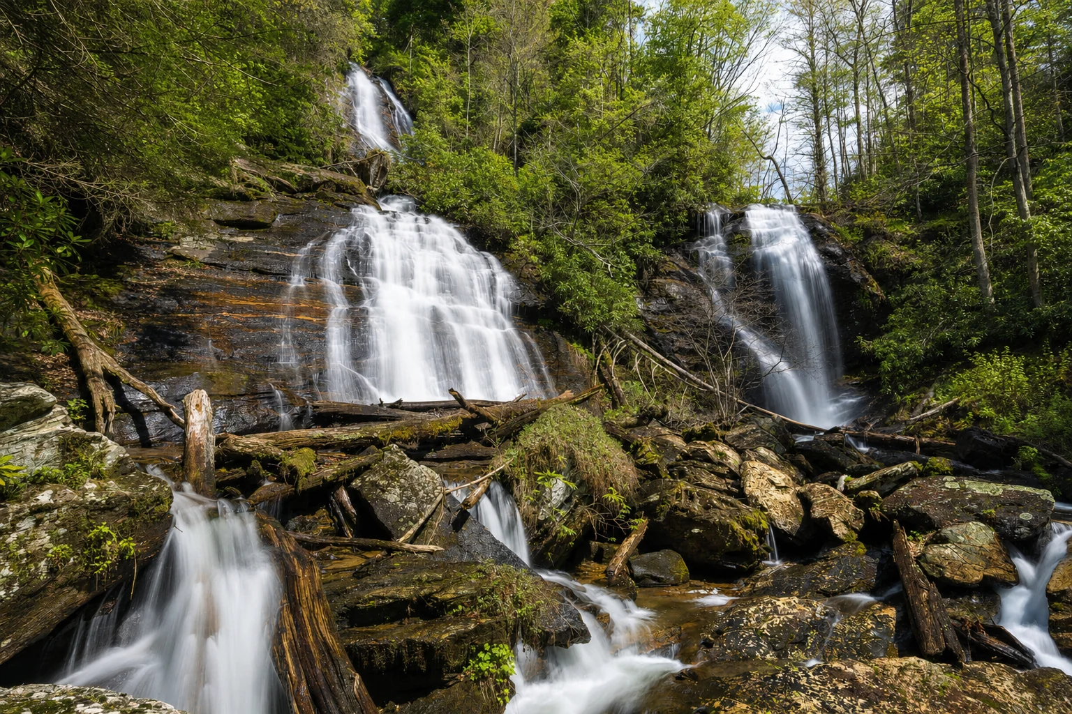 Anna Ruby Falls