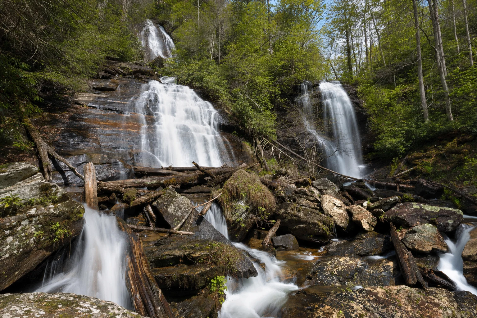 Anna Ruby Falls