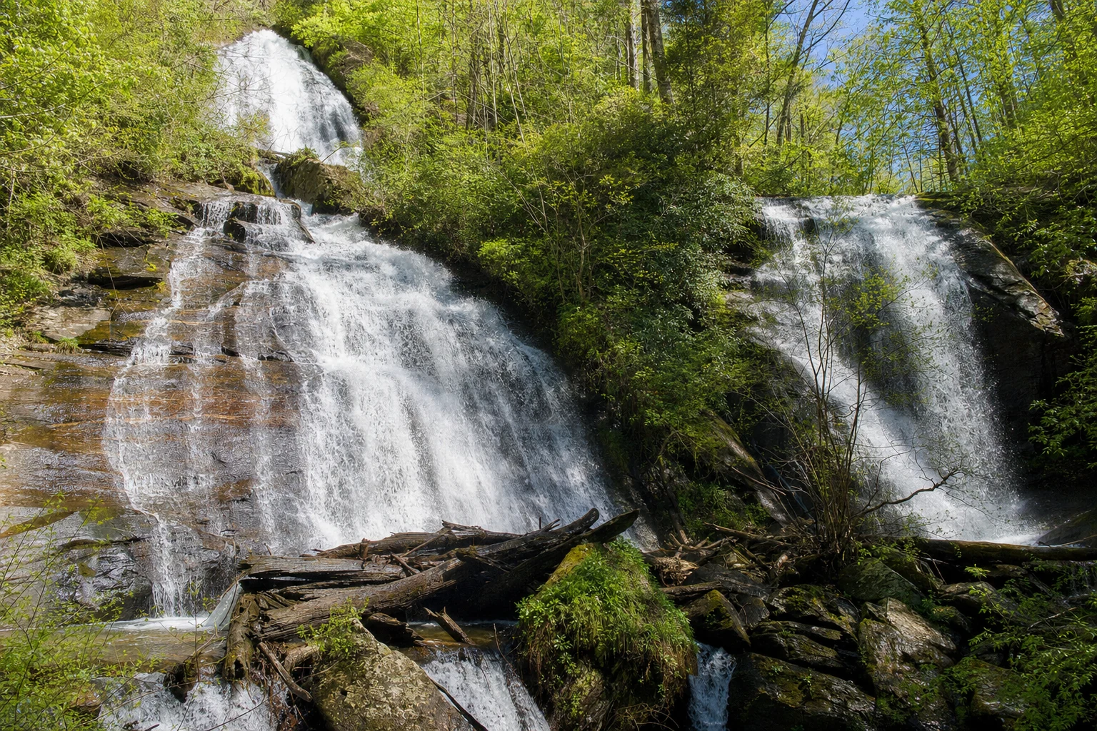 Anna Ruby Falls