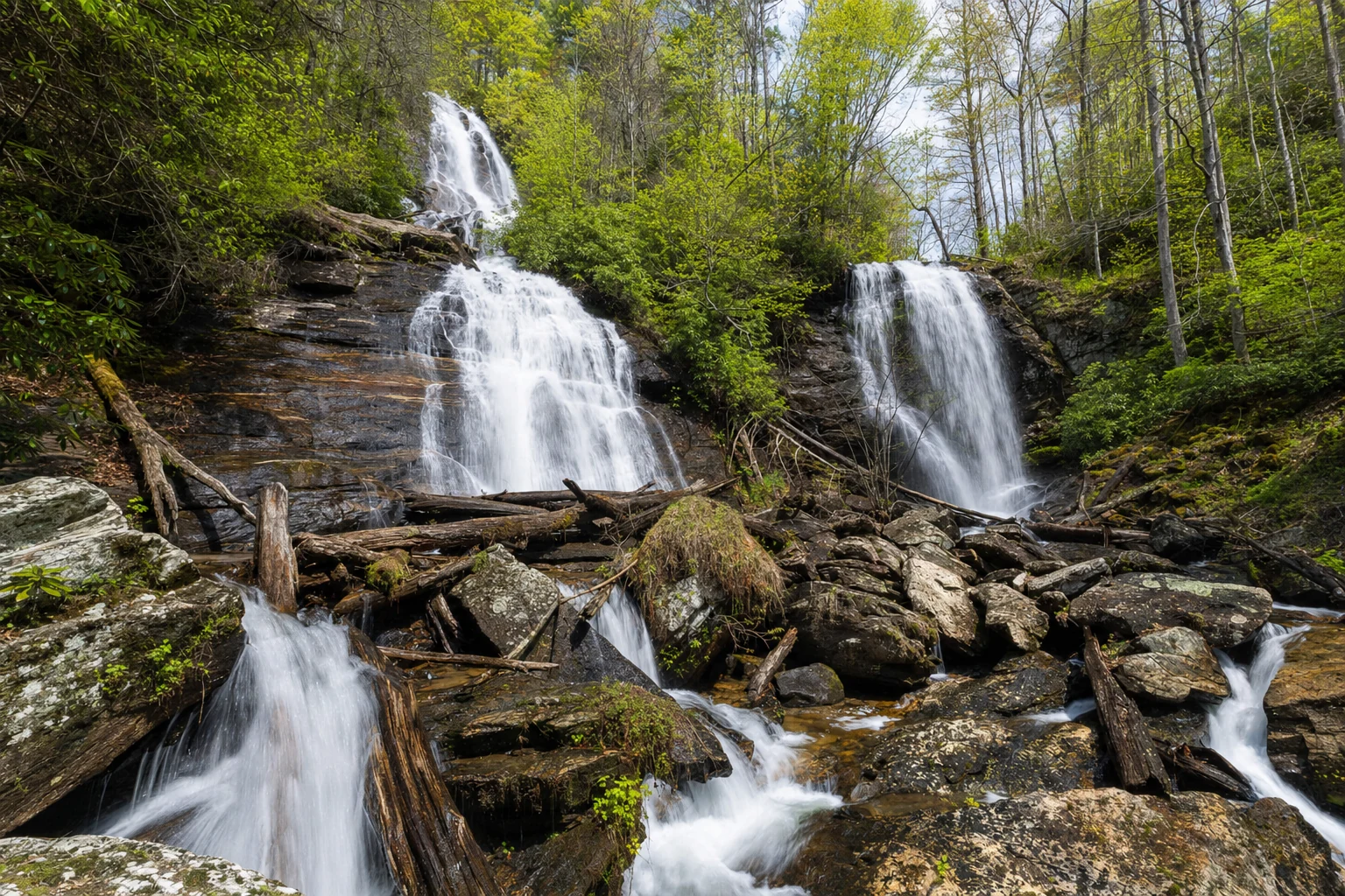 Anna Ruby Falls