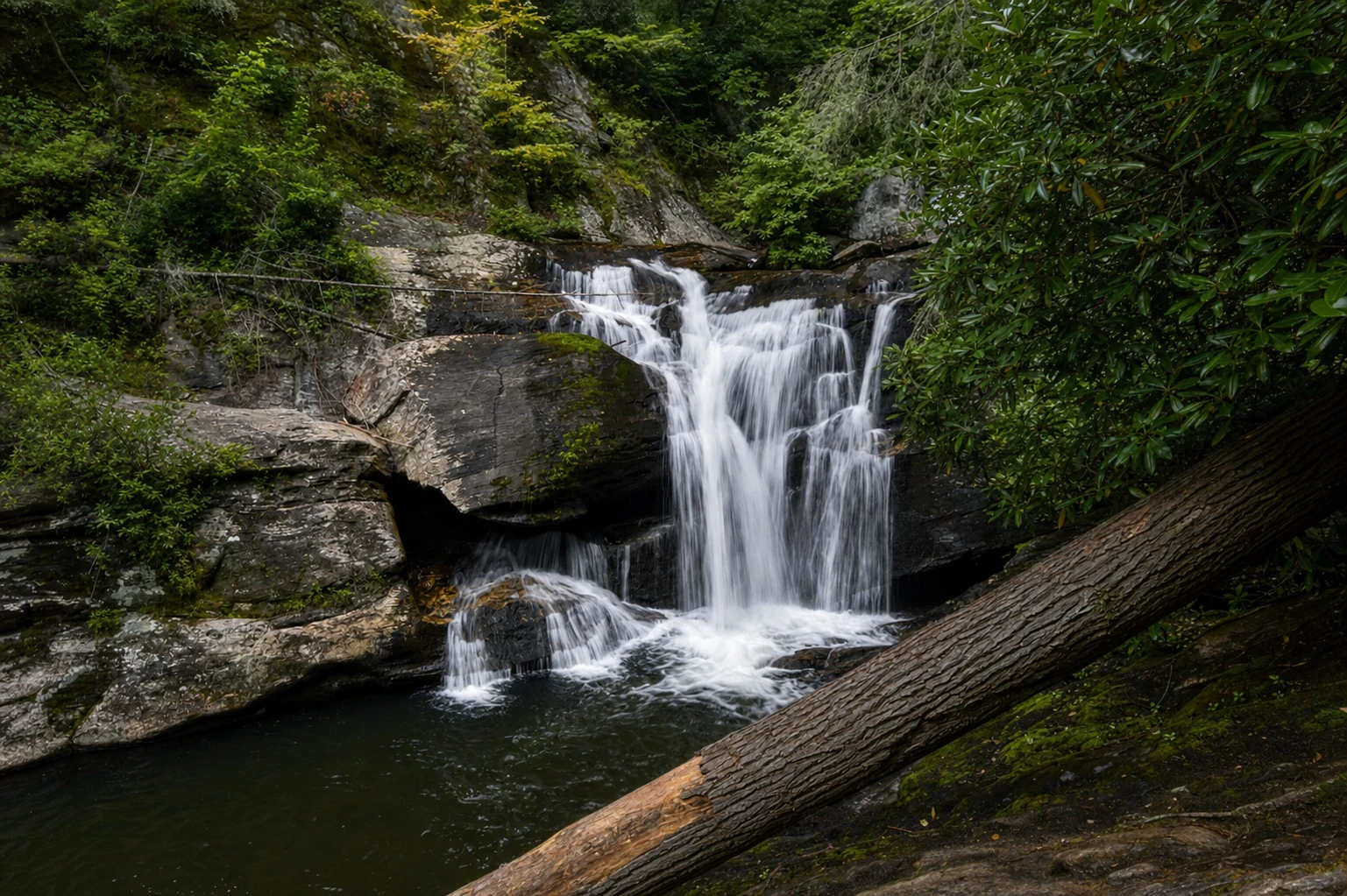 Dukes Creek Falls