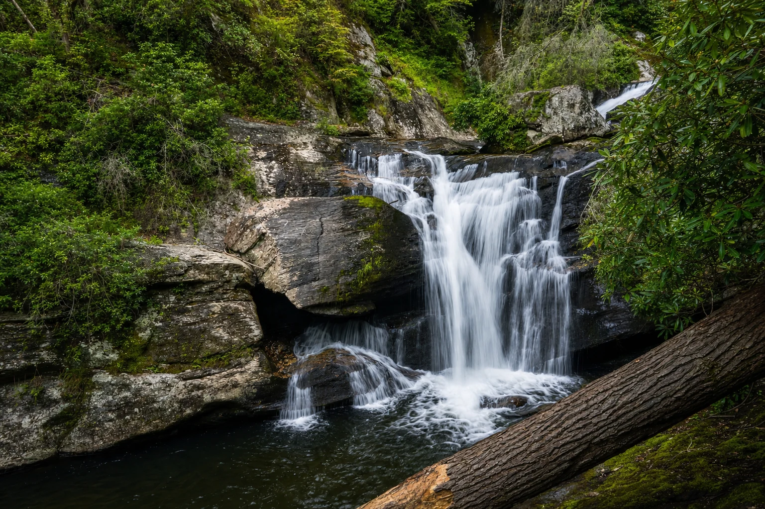 Dukes Creek Falls