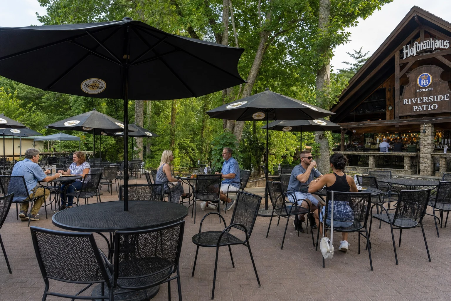 Hofbrauhaus Riverside Patio
