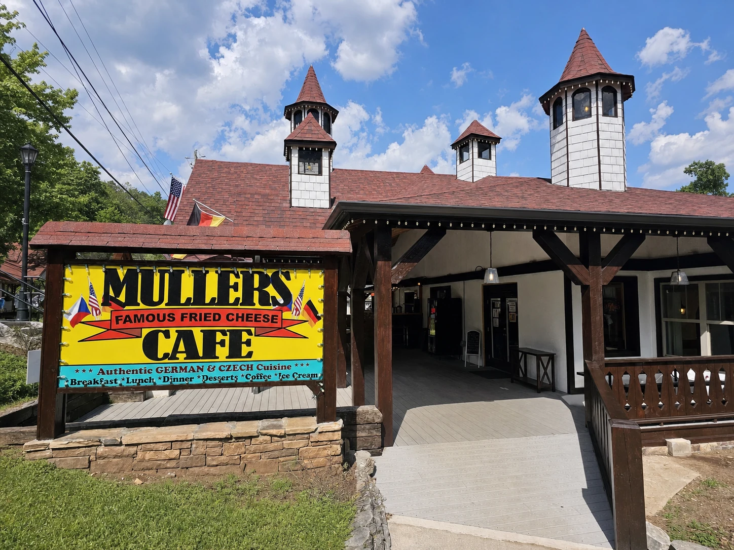 Muller's Famous Fried Cheese Cafe