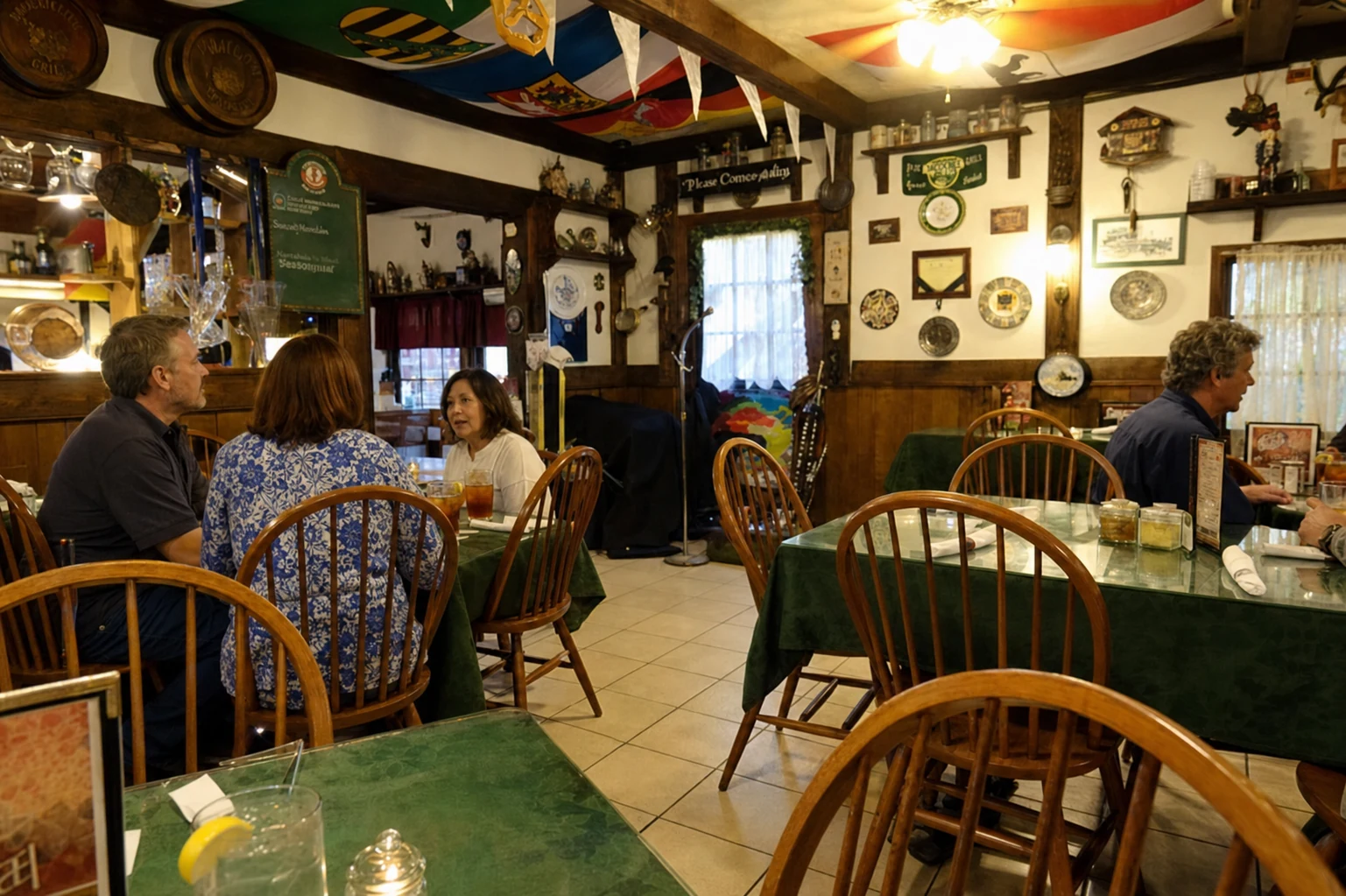 Mully's Nacoochee Grill Dining Room