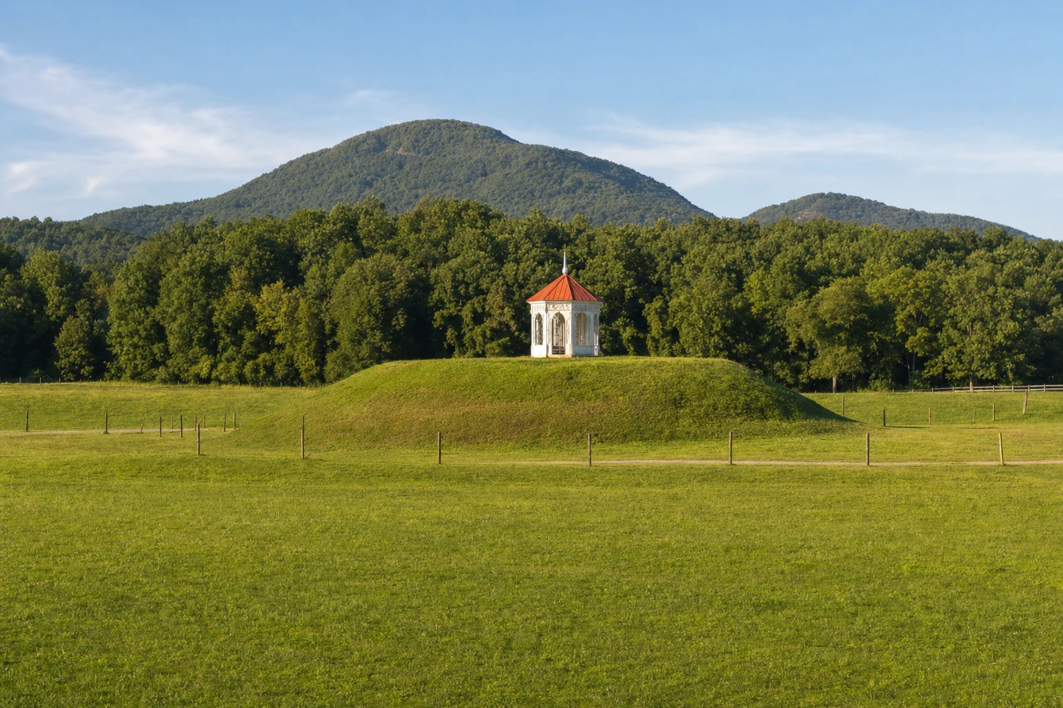 Nacoochee Valley