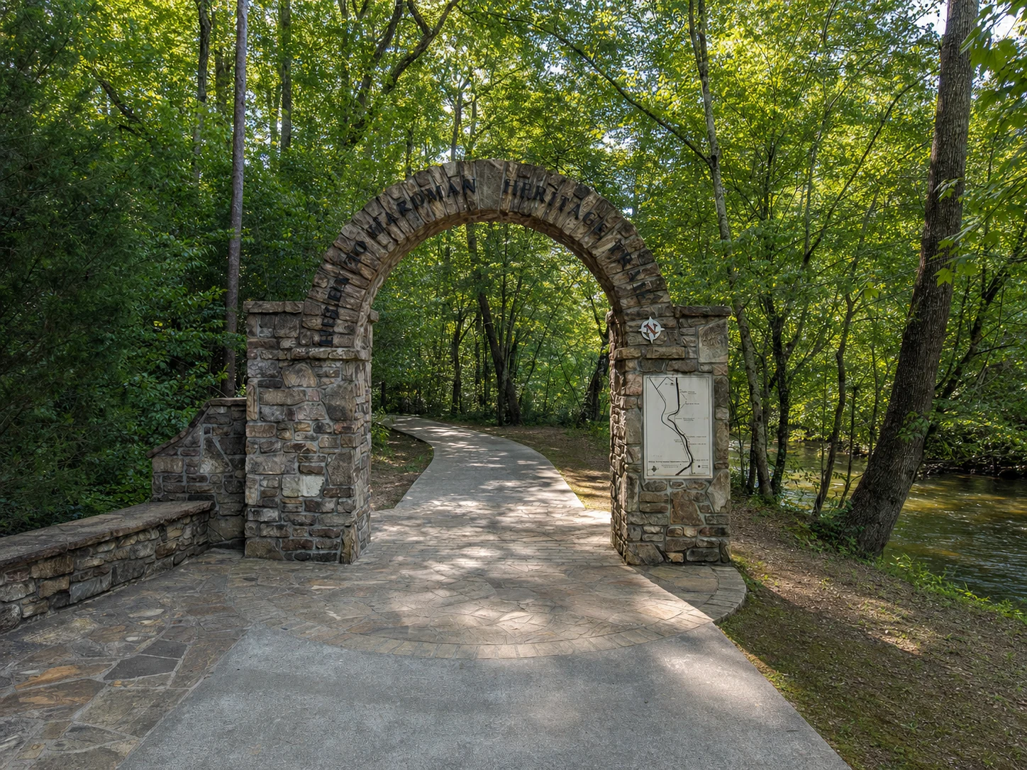 Helen to Hardman Heritage Trail