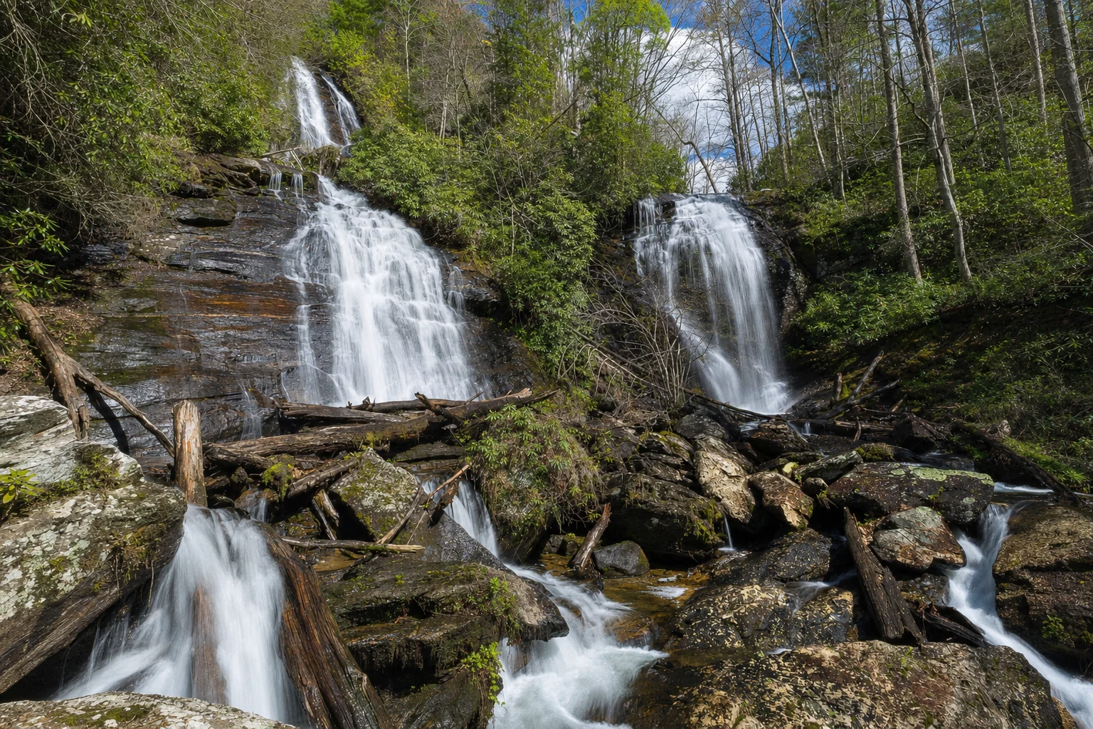 Anna Ruby Falls