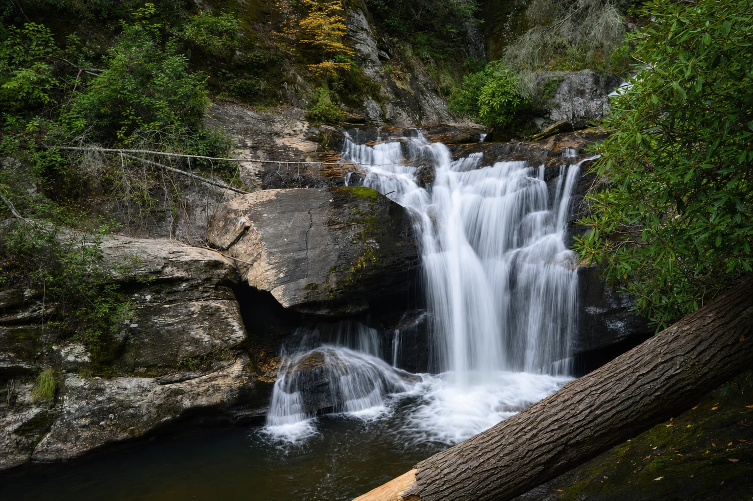 Dukes Creek Falls