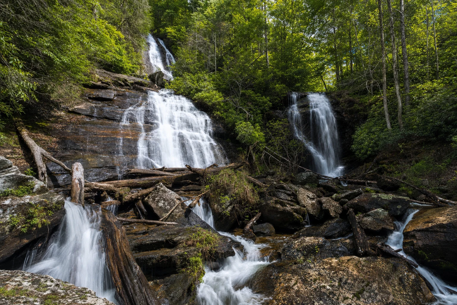 Anna Ruby Falls
