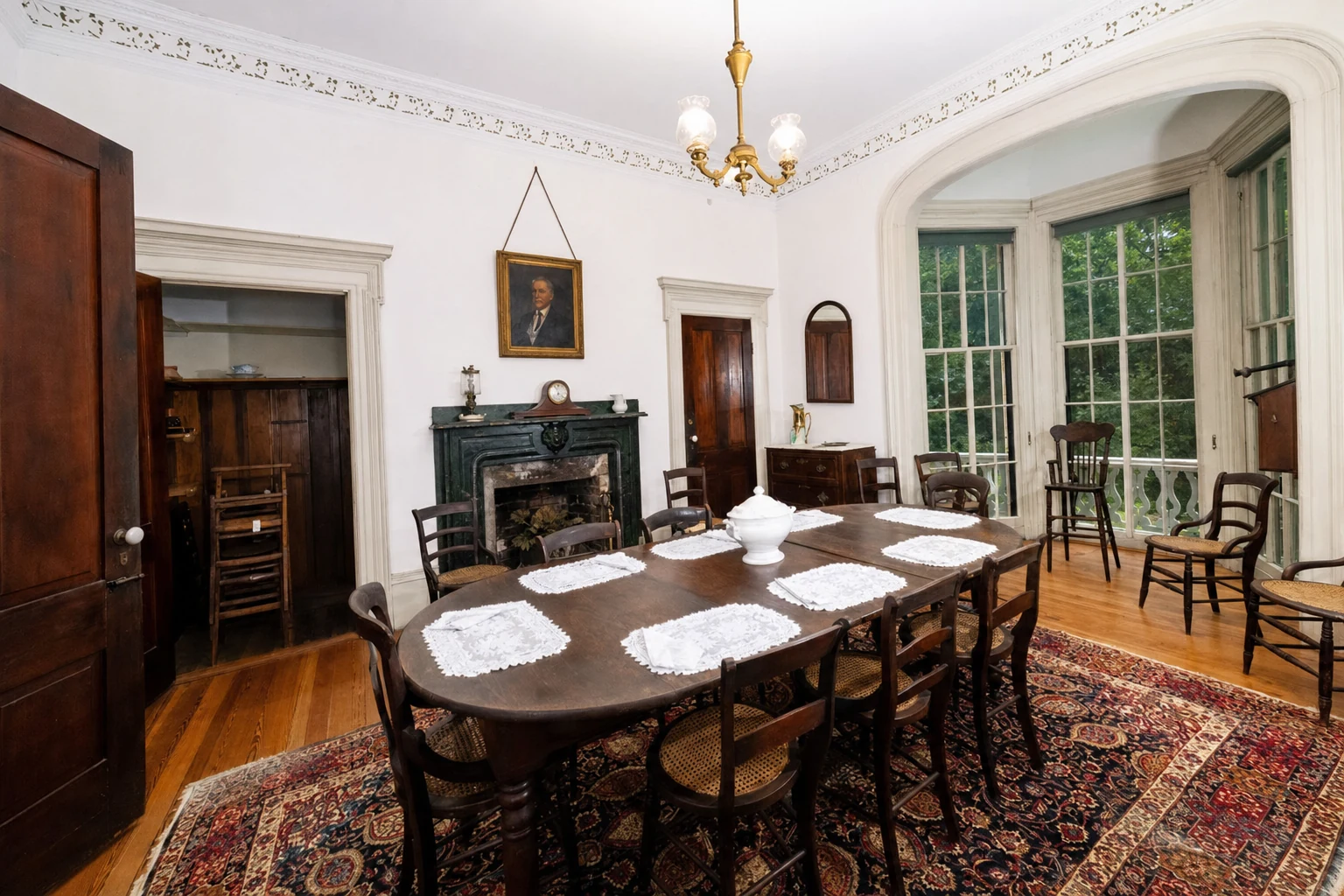 Nichols-Hardman Mansion