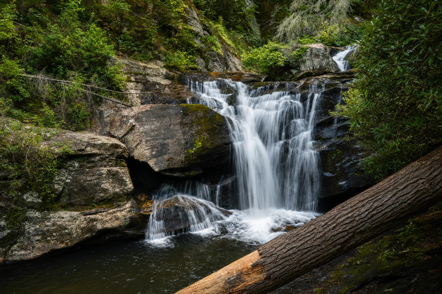 Dukes Creek Falls